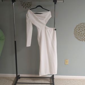 Large white dress from elagia
